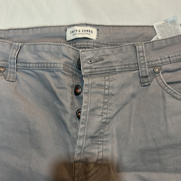 3 pairs of shorts in bundle - Picture 4 of 6